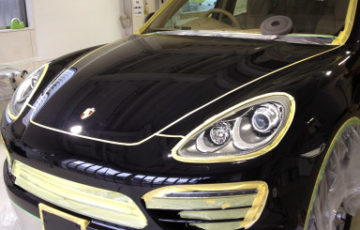 PORSCHE Cayenneにマスキングをしたところ