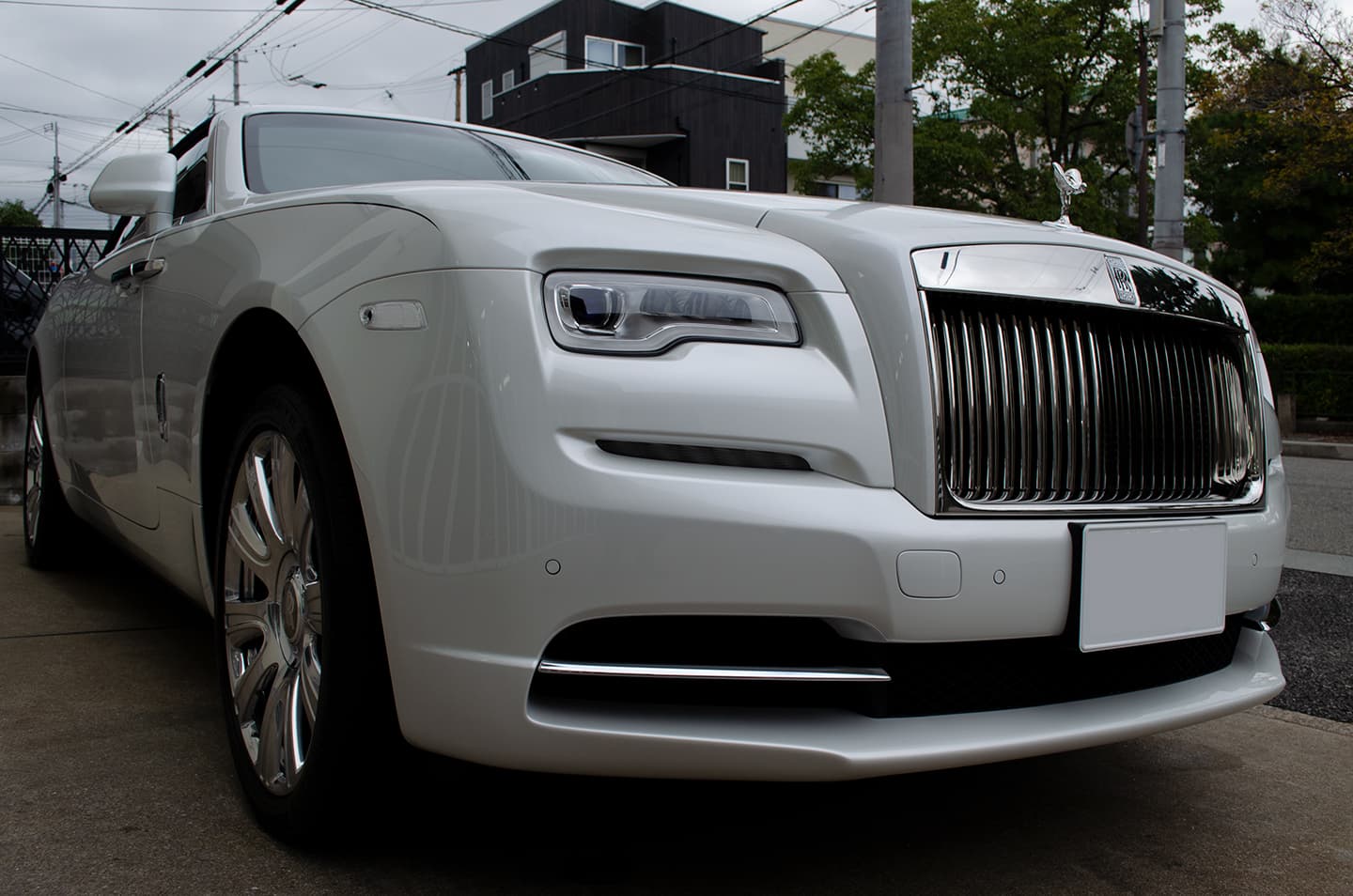 GENESISガラスコーティングを施工したRolls-Royce Down