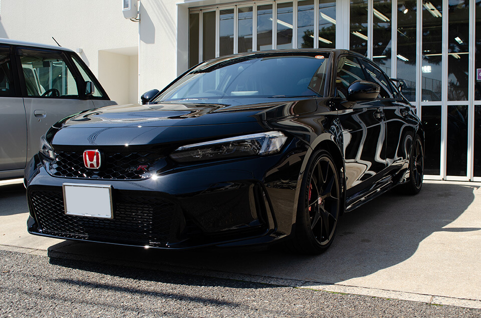 カーハートのEXキーパー、プロテクションフィルムを施工したHONDA CIVIC TYPE R クリスタルブラック・パール