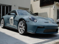 レザーコーティングを施工したPORSCHE 911 S/T