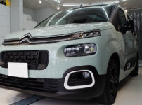 コーティングを施工したCITROËN BERLINGO アクアグリーン
