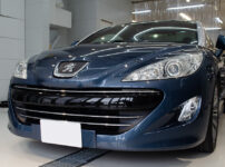 コーティングやデントリペアなどの施工を行った2012年式 PEUGEOT RCZ トゥアナケブルー