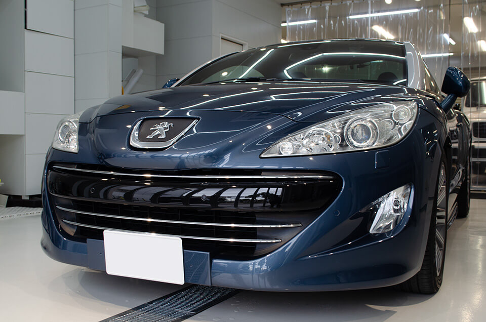 コーティングやデントリペアなどの施工を行った2012年式 PEUGEOT RCZ トゥアナケブルー