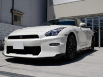レザーコーティングを施工した日産 GT-R