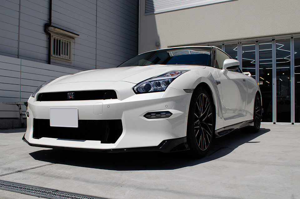 レザーコーティングを施工した日産 GT-R