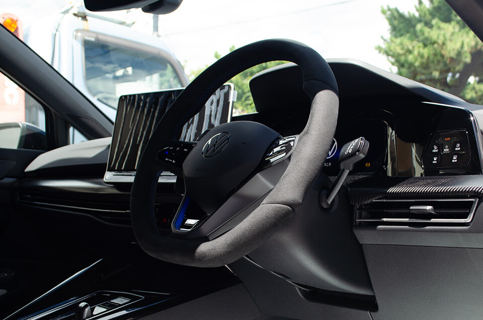 レザーコーティングを施工したVolkswagen Golf R Black Edition IIのステアリング