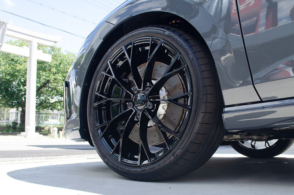 ホイールコーティングを施工したVolkswagen Golf R Black Edition IIの19インチ鍛造ホイール
