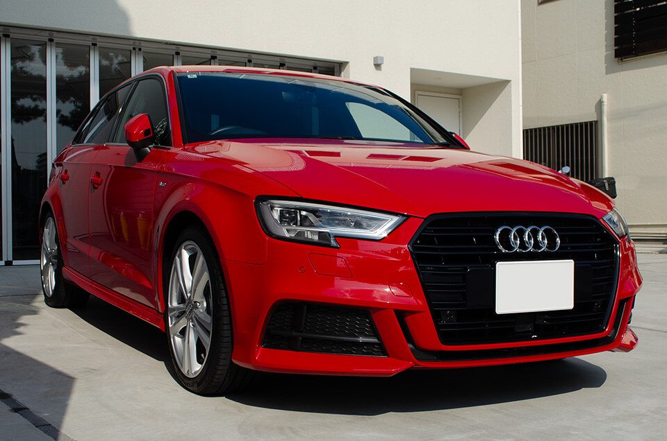 CLIMAX H9 ガラスコーティングを施工したAudi A3のフロント斜め