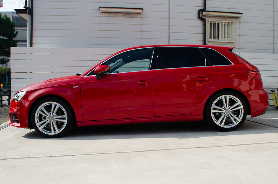 CLIMAX H9 ガラスコーティングを施工したAudi A3のサイド