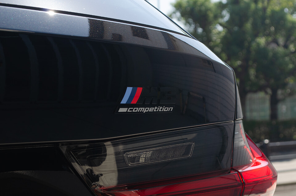 LCI前のエンブレムに交換したBMW M3 Competition Touringのリア