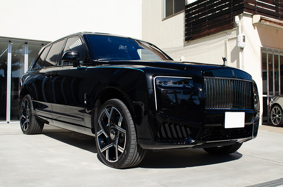 servFaces Coat Ultimaを施工したRolls-Royce Cullinan Black Badge